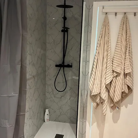 Ocean View Apartment Steps To Beach Vil15M Faro25M Lägenhet Quarteira